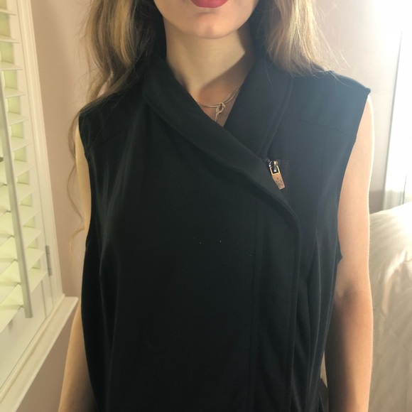 Solddd Outtt - Picture 3 of 4